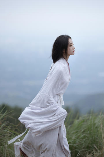 王琳凯现身央视春晚第三次联排